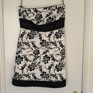 White House Black Market Strapless dress sz 14